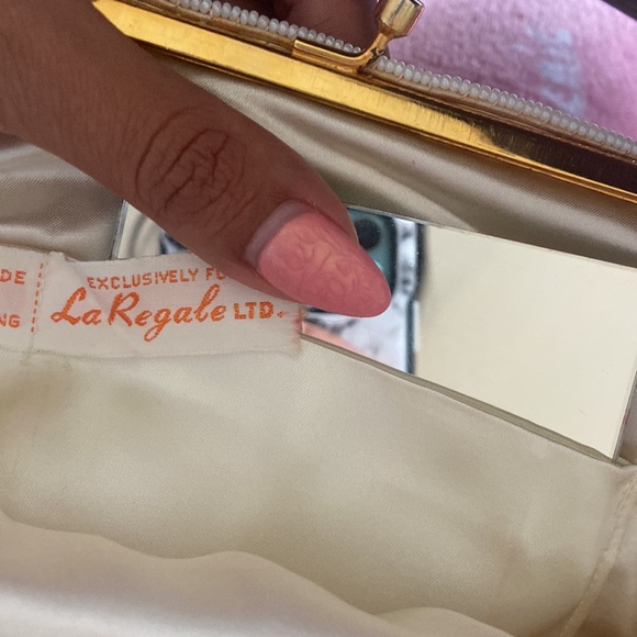 La Regale Beaded Sequin Clutch Evening Handbag Ivory iridescent - Picture 4 of 4